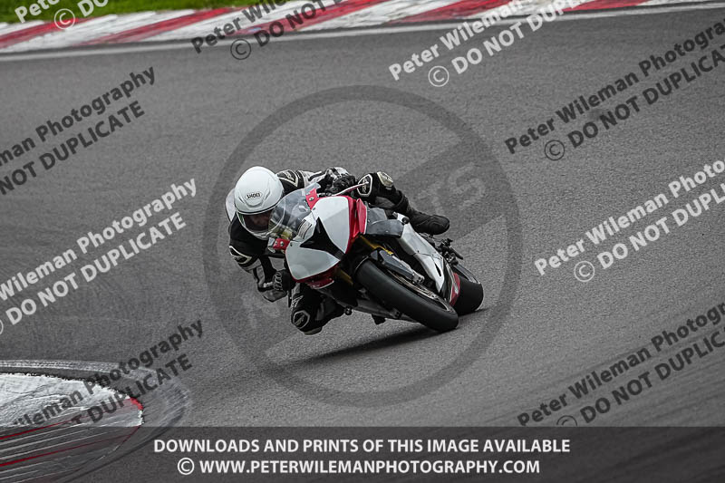 donington no limits trackday;donington park photographs;donington trackday photographs;estoril;event digital images;motorbikes;no limits;no limits trackdays;peter wileman photography;portugal;trackday;trackday digital images;trackday photos